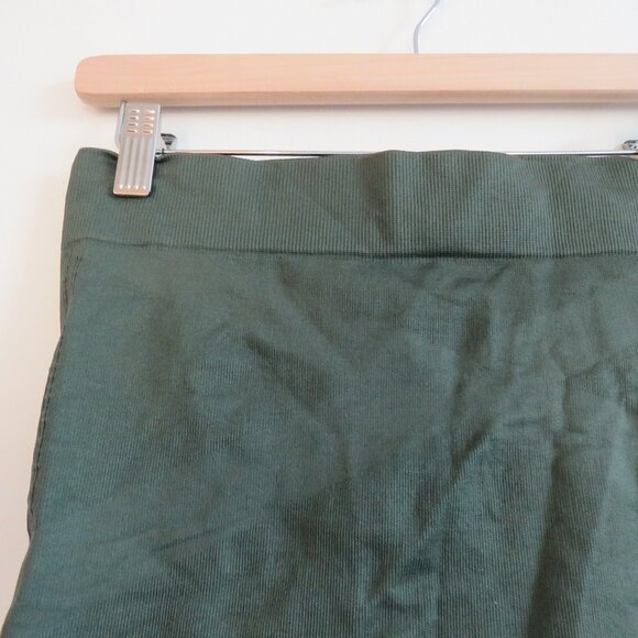 BLANQI Maternity Leggings in Dark Gray - Picture 11 of 12